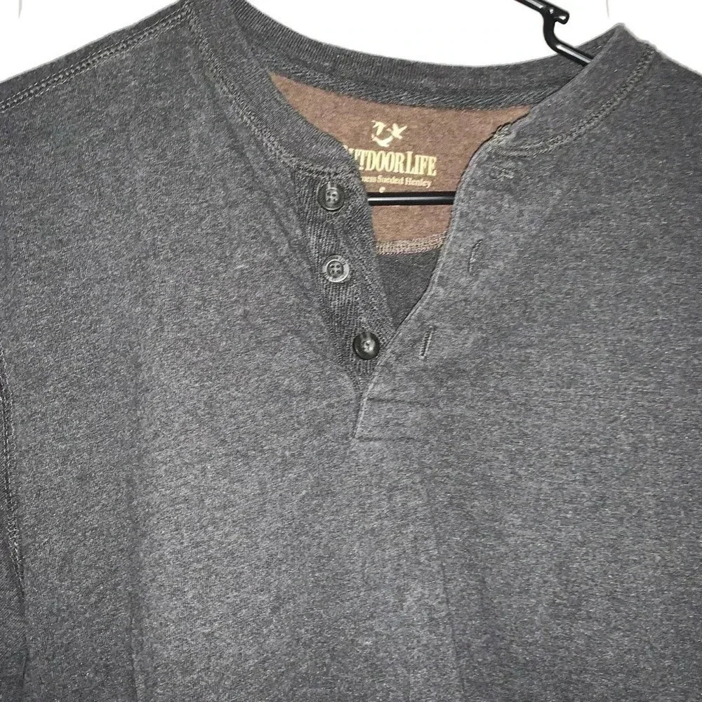 ✅Gray Button Up 🌟 - Picture 2 of 5